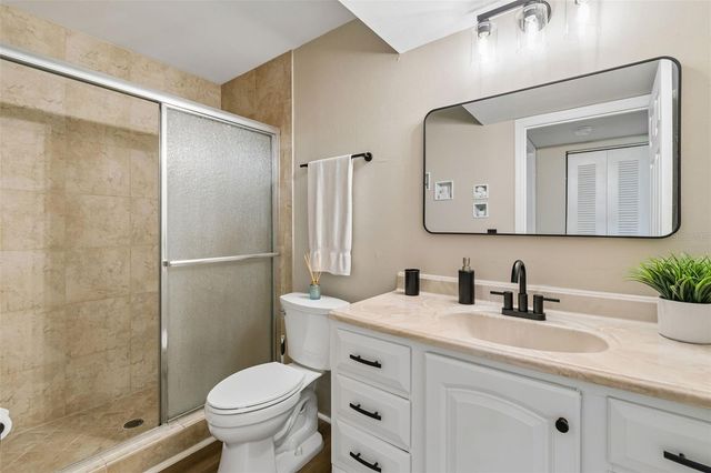 4115 CHATHAM OAK COURT 201, Tampa, FL 33624