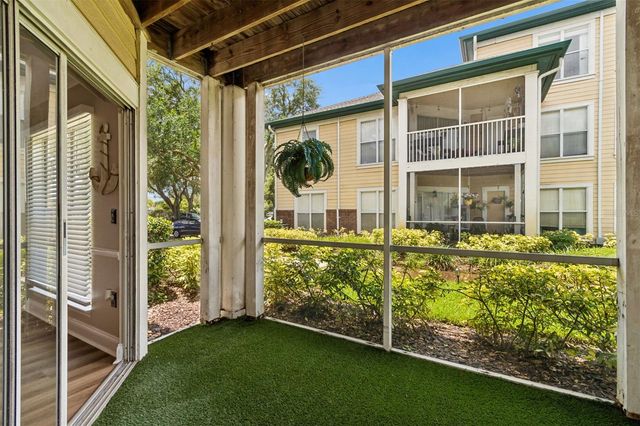 4115 CHATHAM OAK COURT 201, Tampa, FL 33624