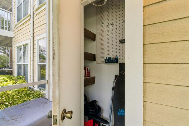 4115 CHATHAM OAK COURT 201, Tampa, FL 33624