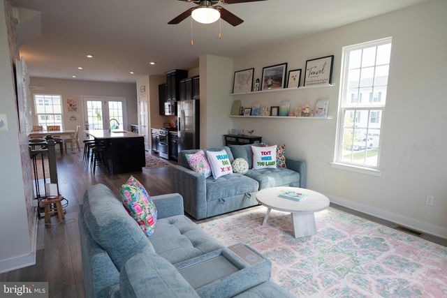 215 DALTON DR, Woolwich Twp, NJ 08085
