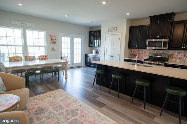 215 DALTON DR, Woolwich Twp, NJ 08085