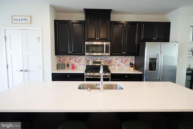 215 DALTON DR, Woolwich Twp, NJ 08085