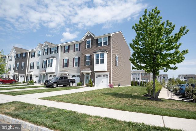 215 DALTON DR, Woolwich Twp, NJ 08085