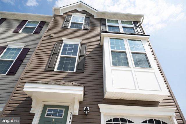 215 DALTON DR, Woolwich Twp, NJ 08085
