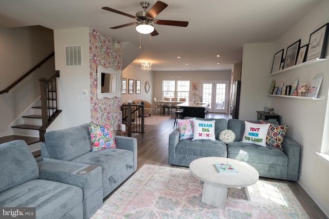 215 DALTON DR, Woolwich Twp, NJ 08085