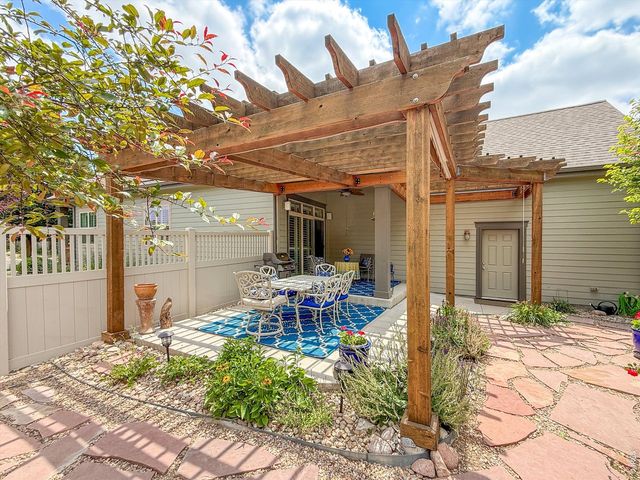 1441 Moonlight Dr, Longmont, CO 80504