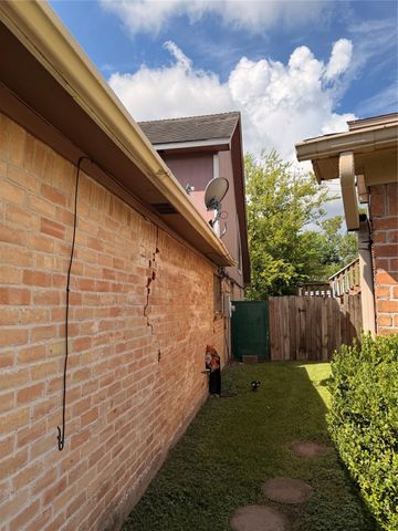 3058 Hazy Park Drive, Houston, TX 77082