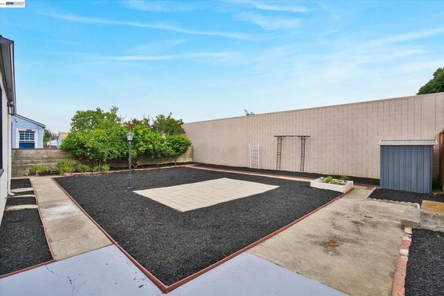 86 Preda St, San Leandro, CA 94577