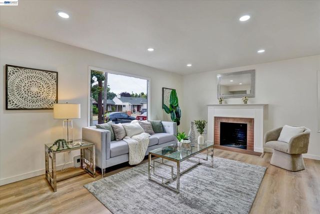 86 Preda St, San Leandro, CA 94577