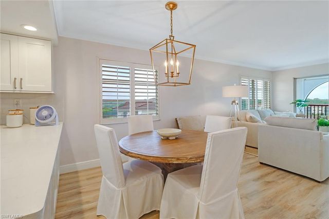 21 High Point CIR E # 601, Naples, FL 34103