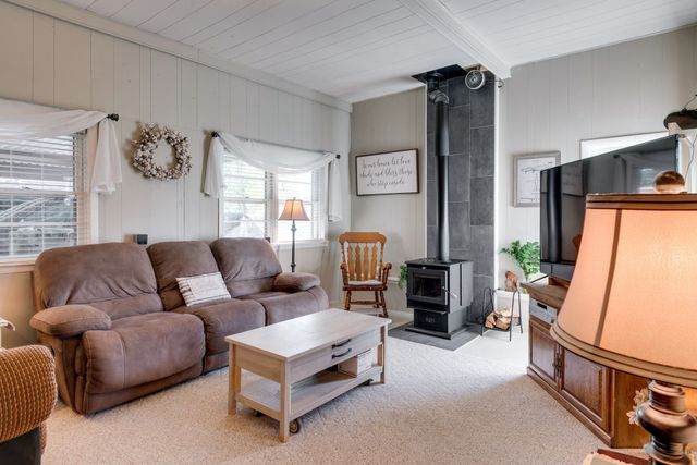 102 Donna Ct, Hendersonville, TN 37075