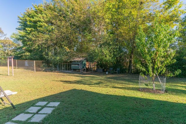 102 Donna Ct, Hendersonville, TN 37075