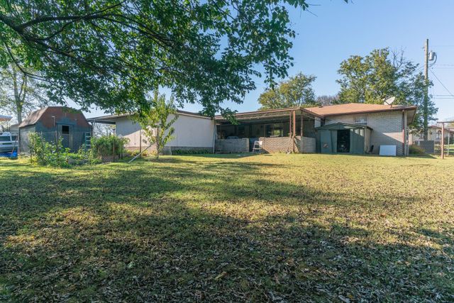 102 Donna Ct, Hendersonville, TN 37075