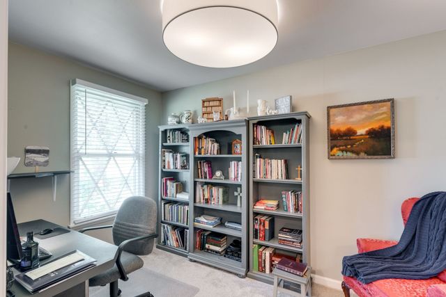 102 Donna Ct, Hendersonville, TN 37075