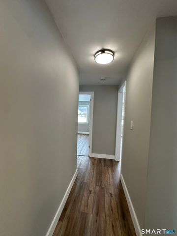 11 Fyler Drive, Windsor, CT 06095