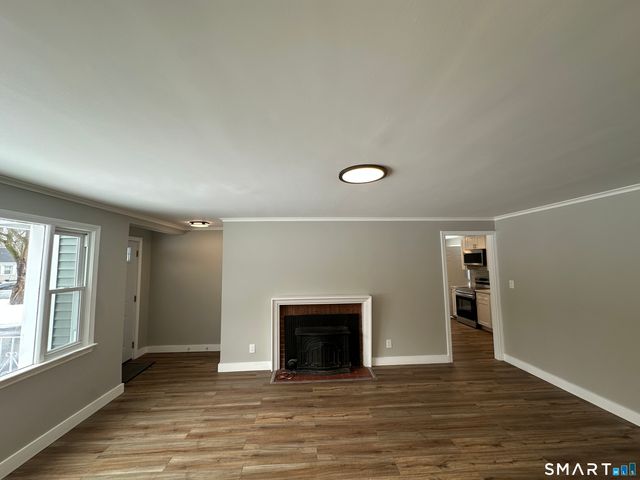 11 Fyler Drive, Windsor, CT 06095