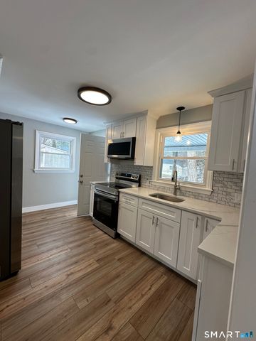 11 Fyler Drive, Windsor, CT 06095