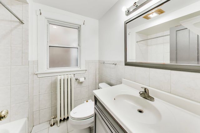 5814 N Campbell Avenue, Chicago, IL 60659