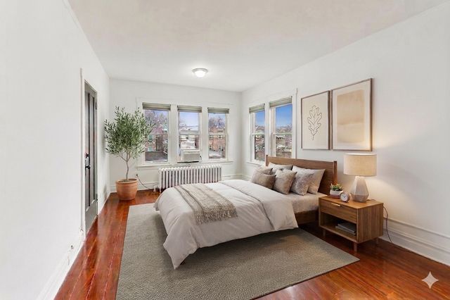 5814 N Campbell Avenue, Chicago, IL 60659