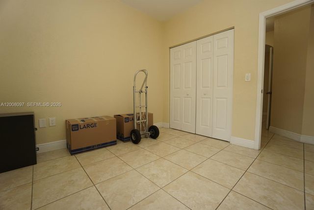 2927 SW 145th Ct, Miami, FL 33175