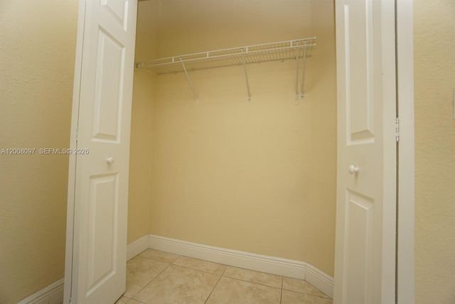 2927 SW 145th Ct, Miami, FL 33175