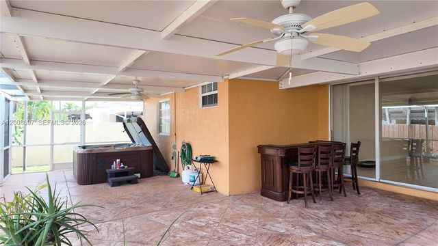 2927 SW 145th Ct, Miami, FL 33175