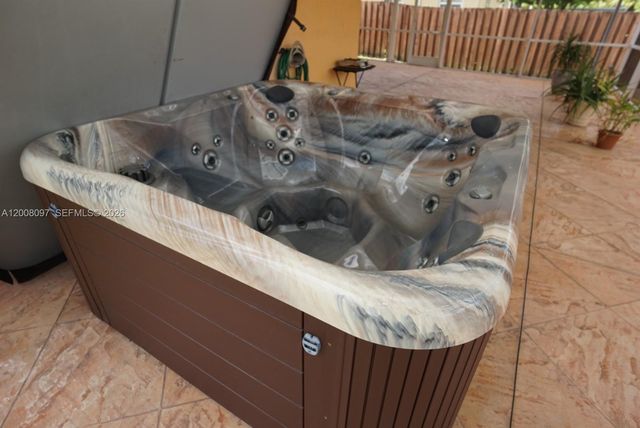 2927 SW 145th Ct, Miami, FL 33175