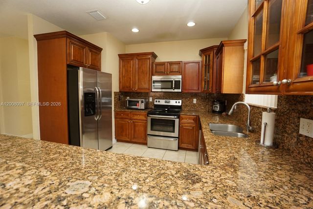 2927 SW 145th Ct, Miami, FL 33175