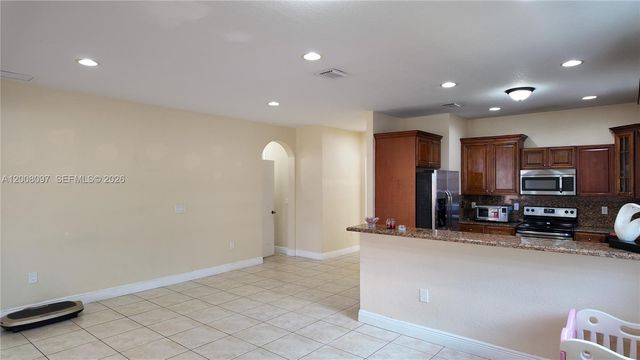 2927 SW 145th Ct, Miami, FL 33175