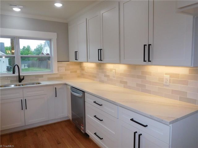 1314 Ebert Street, Winston-salem, NC 27103