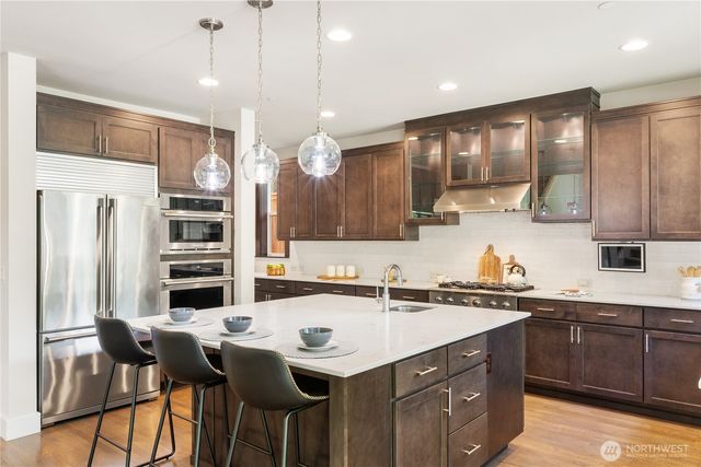26546 SE Belvedere Way, Sammamish, WA 98075