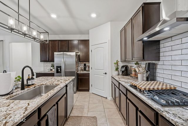 607 W Calle Calca, Sahuarita, AZ 85629