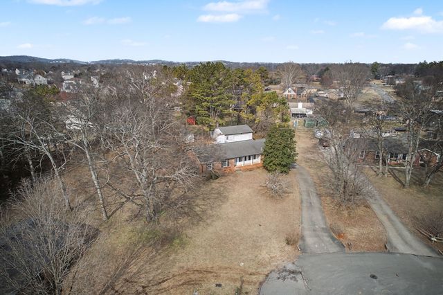 112 General Forrest Ct, Smyrna, TN 37167