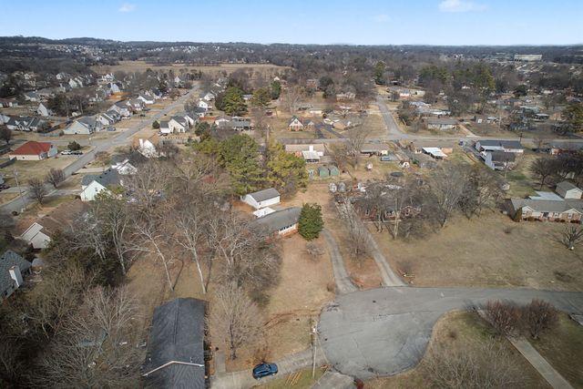 112 General Forrest Ct, Smyrna, TN 37167