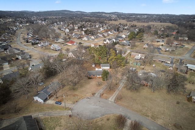 112 General Forrest Ct, Smyrna, TN 37167