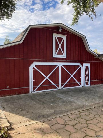 300 Coulon Rd, Thibodaux, LA 70301