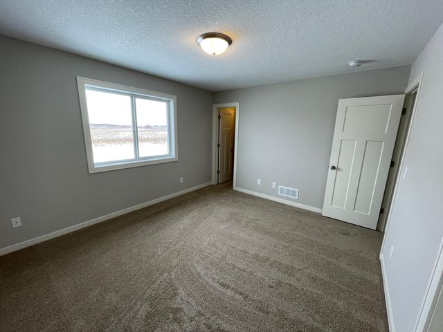 3423 Maple Drive S, Cambridge, MN 55008