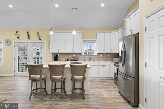 96 ALBERT DRIVE, Manahawkin, NJ 08050