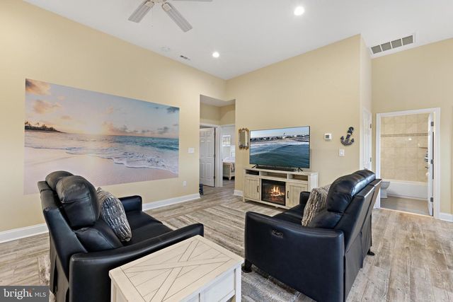 96 ALBERT DRIVE, Manahawkin, NJ 08050