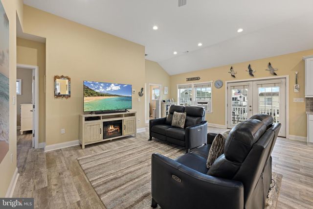 96 ALBERT DRIVE, Manahawkin, NJ 08050