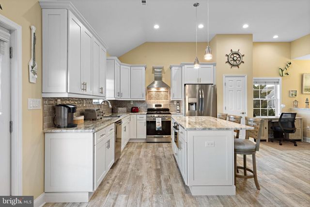 96 ALBERT DRIVE, Manahawkin, NJ 08050