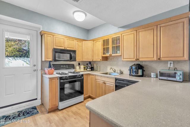 904 Tudor Drive, Toms River, NJ 08753