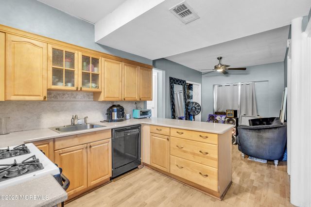 904 Tudor Drive, Toms River, NJ 08753