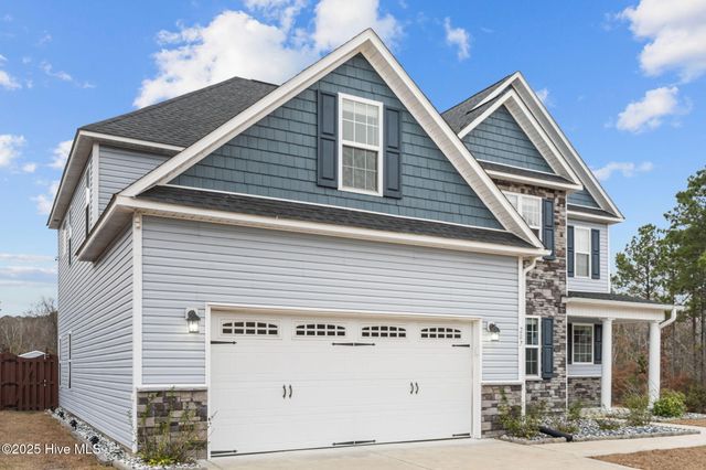 207 Knightheads Drive, Swansboro, NC 28584