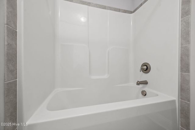 207 Knightheads Drive, Swansboro, NC 28584