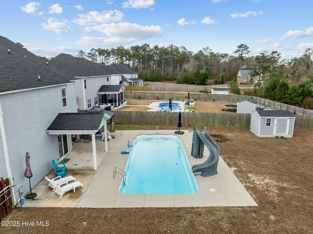 207 Knightheads Drive, Swansboro, NC 28584