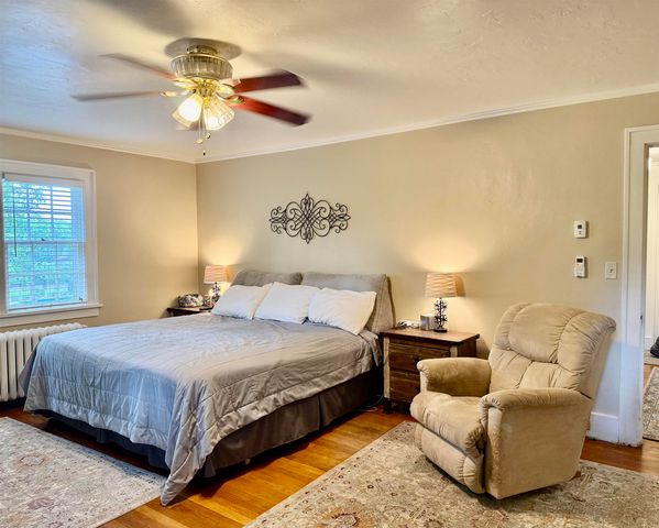 654 First Street, Owosso, MI 48867