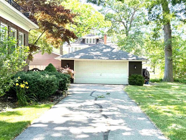 654 First Street, Owosso, MI 48867