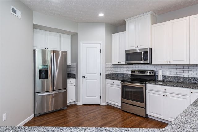 2838 Ridge View Court, Beavercreek Twp, OH 45385