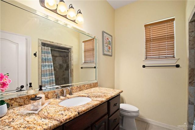 917 Beddoes Road, La Feria, TX 78559